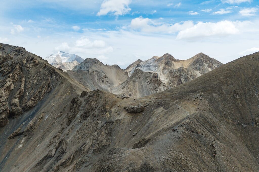 The tallest summit of Wusun Road