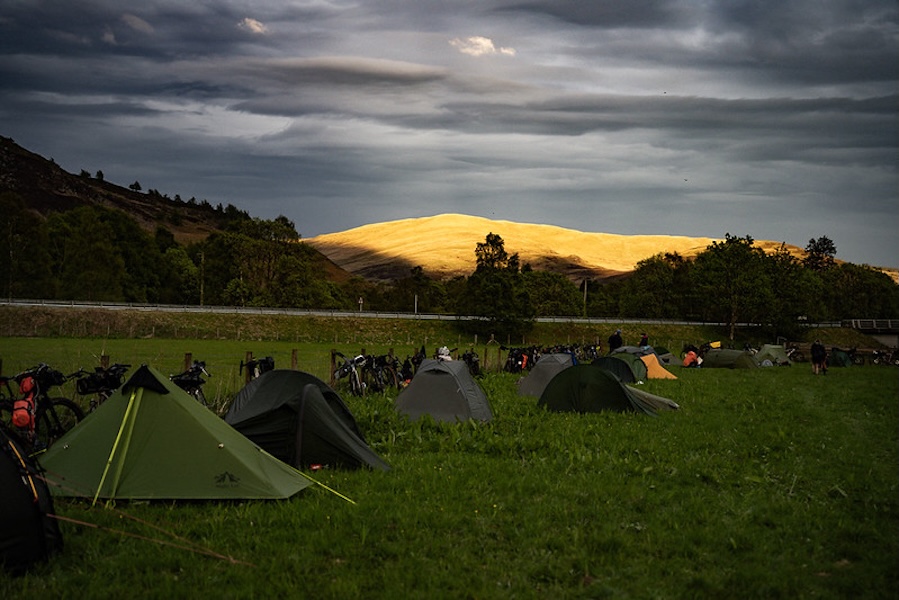 DexShell Cateran Dirt Dash – campsite night